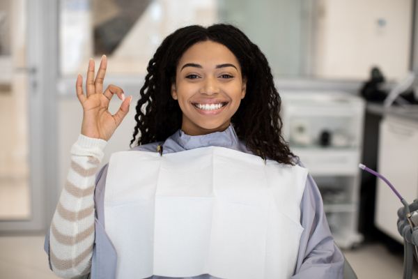 Traditional Dental Veneers Vs  No Prep Veneers: Differences To Keep In Mind